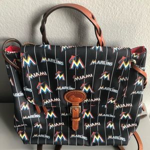 Dooney & Bourke